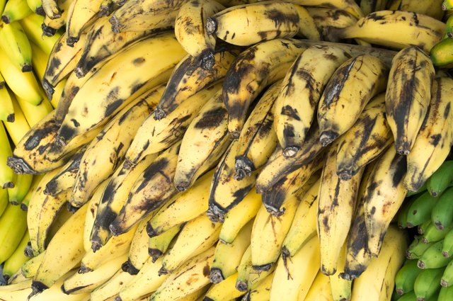 Nutritional Values Of Bananas Plantains Livestrong