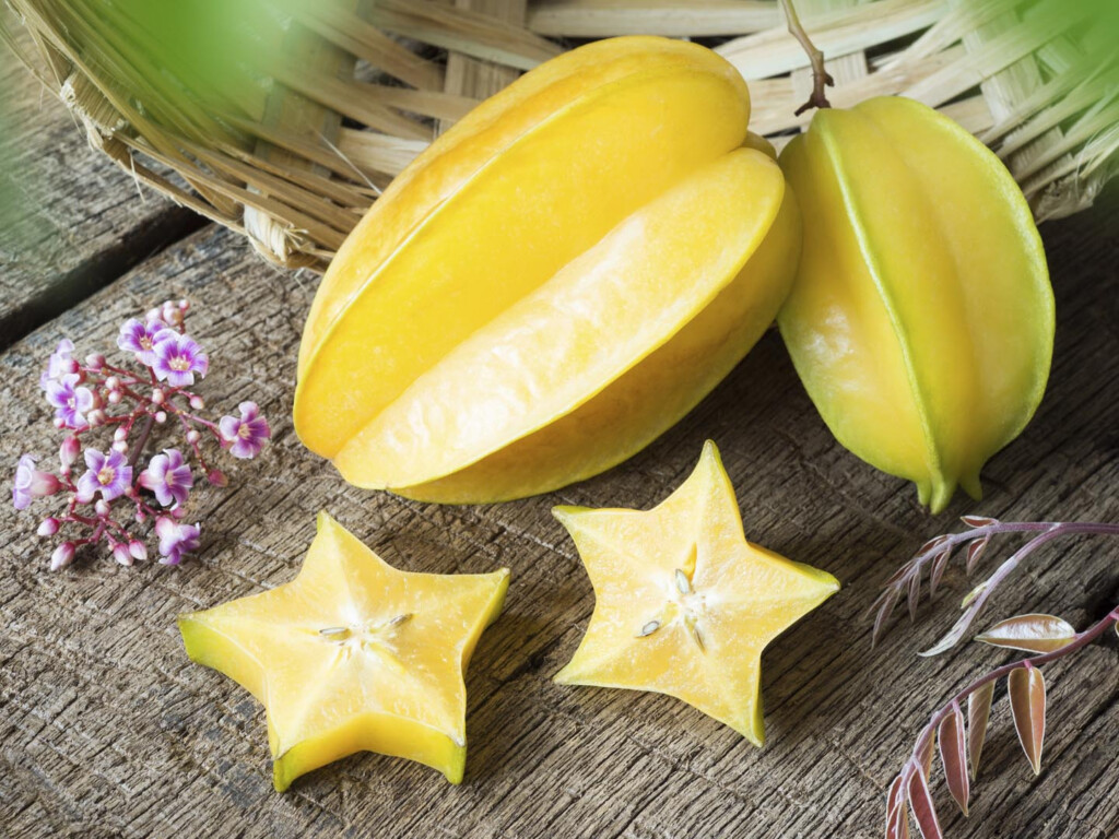 Star Fruit Taste How To Eat Star Fruit Dr Weil
